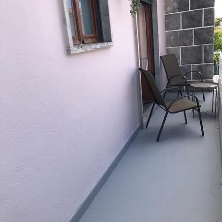 Homestay I My - *
